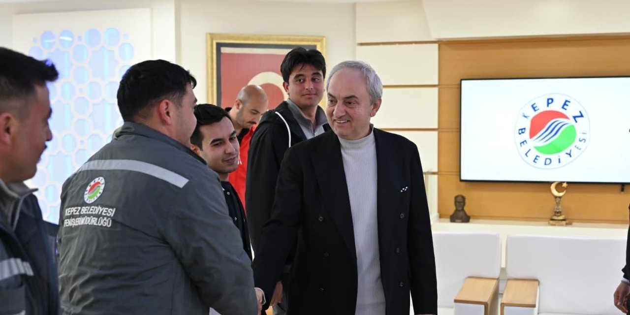 Kocagöz’den Belediyedeki Sezonluk İşçilere Daimi İş Müjdesi