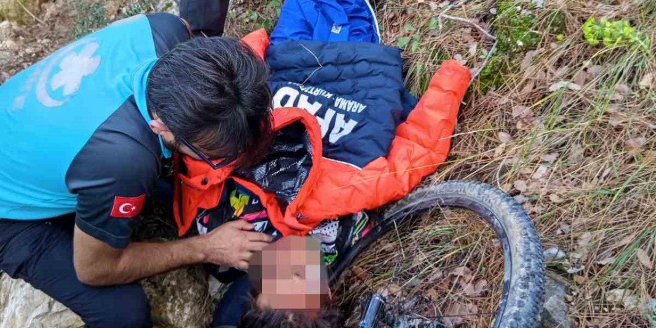 Bisiklet Sürücüsü 10 Metrelik Şarampole Yuvarlandı