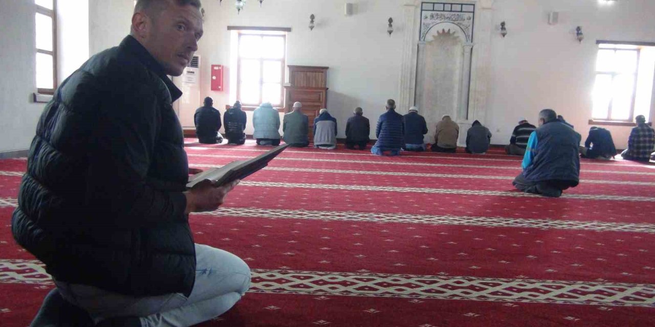 Rus Nikolai’dan Ramazan Hassasiyeti: Müslüman Değil Ama Her Gün Oruç Tutuyor