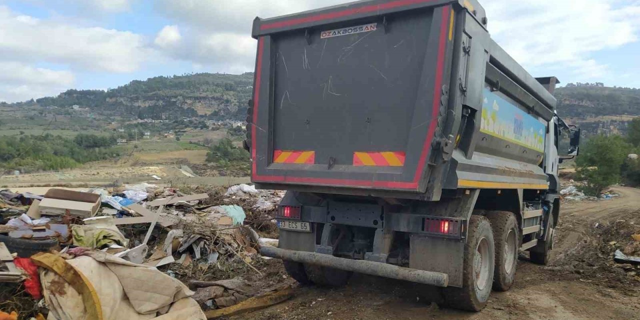 Ormanlık Alana Atık Döken Mersin Yenişehir Belediyesine 4,6 Milyon Liralık Ceza