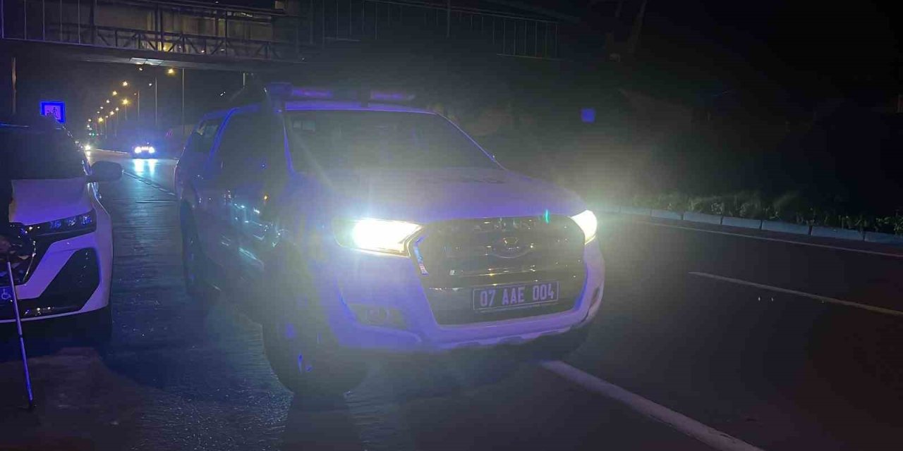 Alanya’da Kayalıklardan Düşen Şahsı, İtfaiye Ve Afad Ekibi Kurtardı