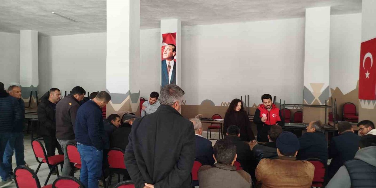 Bozköy’de Bitki Koruma Ürünleri Eğitimi Düzenlendi