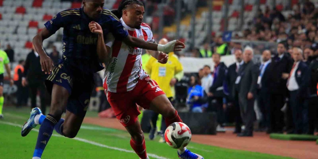 Trendyol Süper Lig: Antalyaspor: 2 - Fenerbahçe: 2 (maç Sonucu)