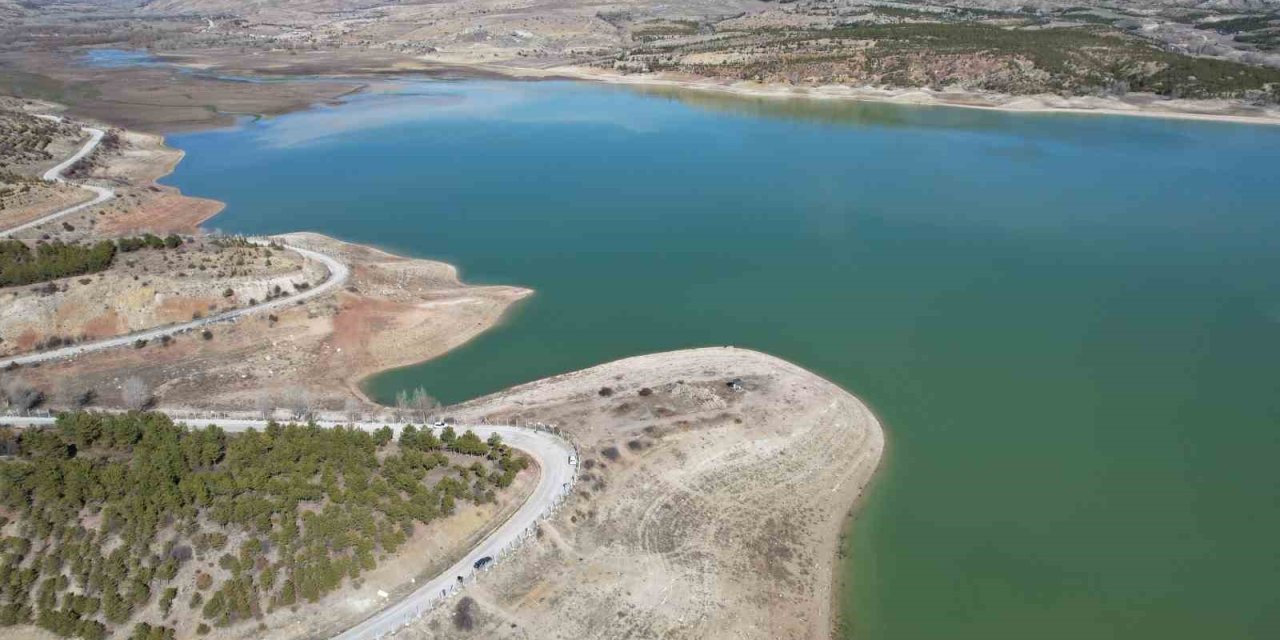 Yağışlar Uzun Yıllar Ortalamasını Yüzde 50 Aştı, Kuraklık Tehdidi Sürüyor