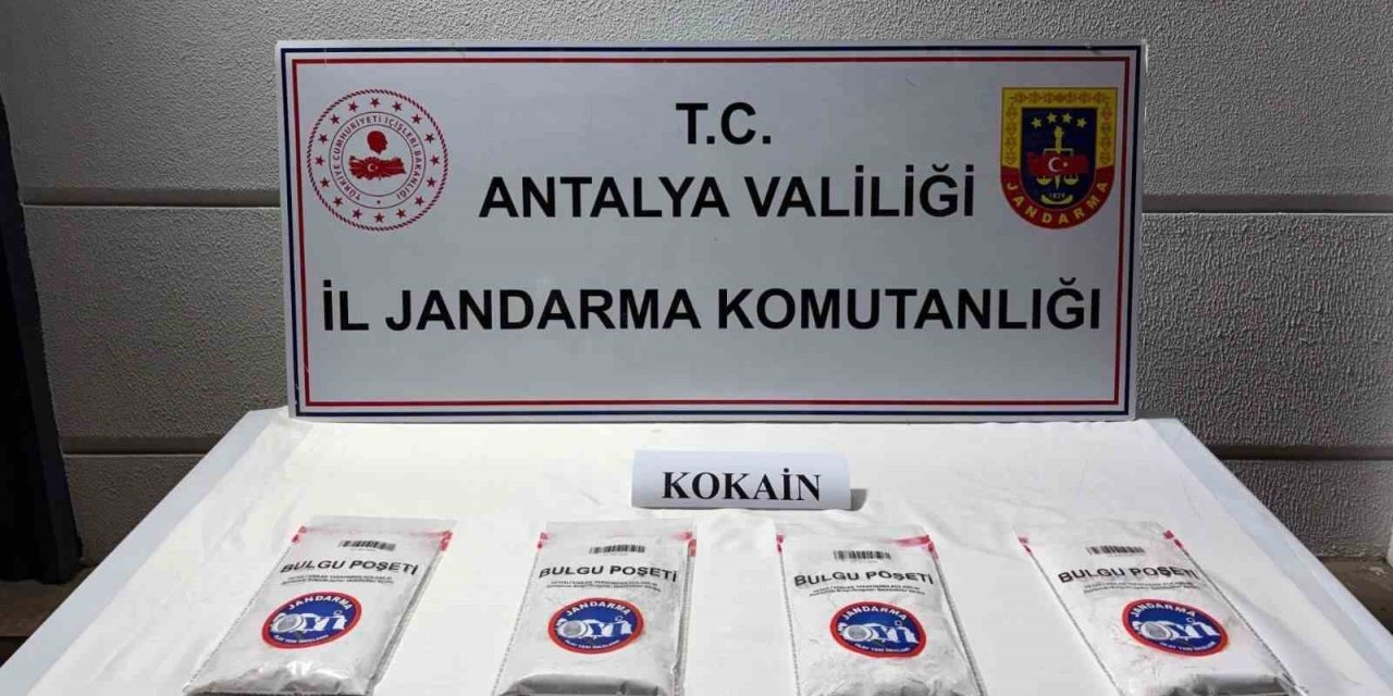 Antalya’da 1 Kilo 380 Gram Kokain Ele Geçirildi, 2 Şüpheli Tutuklandı