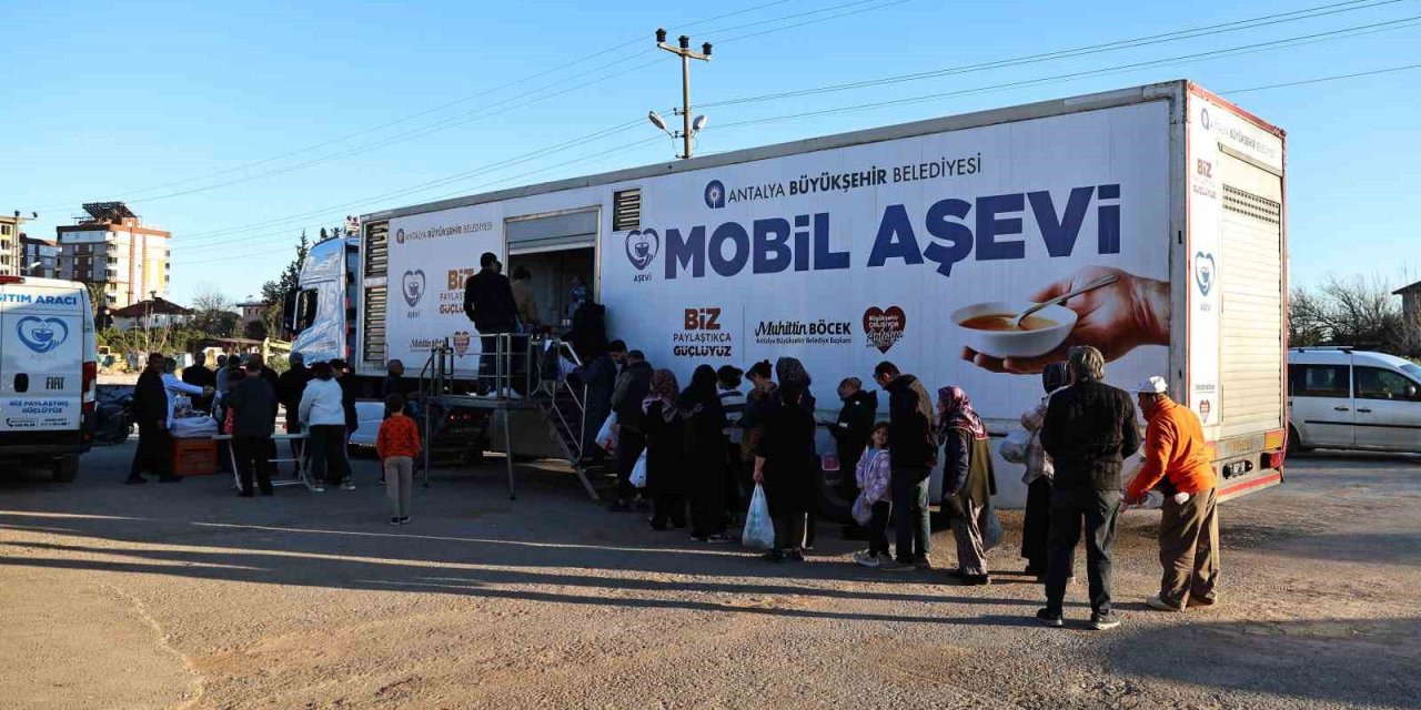 Mobil Aşevi Ramazan Bereketini Mahallelere Taşıyor