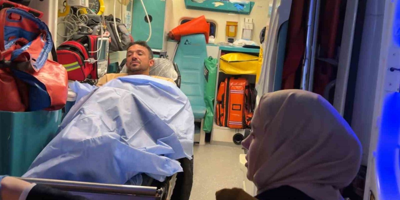 Maskeli Şahıs Tarafından Bıçaklanan Adam Ağır Yaralandı