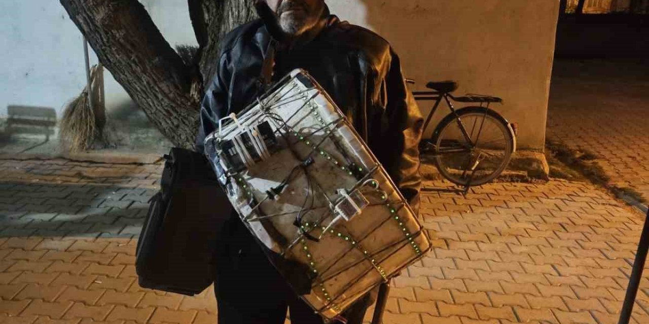 Sahura Mehter Marşı İle Kalkıyorlar