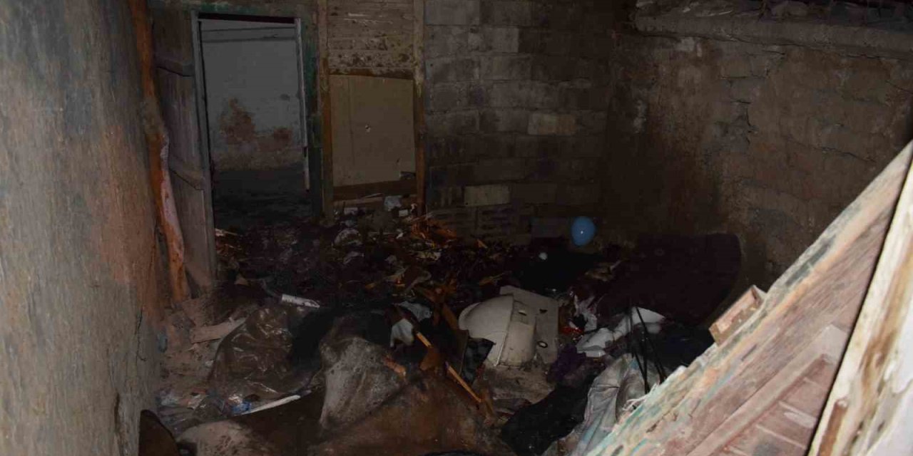 Karaman’da Kömürlük Yangını Korkuttu