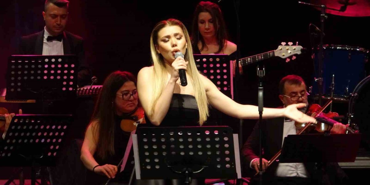 Mersin’de Özgecan Aslan Anısına Anlamlı Konser