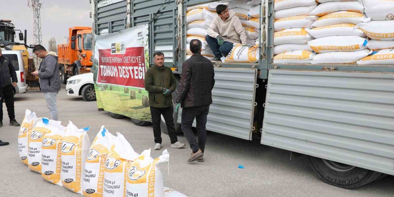 Başkan Altay: "yüzde 50 Hibeli Aspir Tohumu Desteğimiz Çiftçimiz İçin Bereketli Olsun"