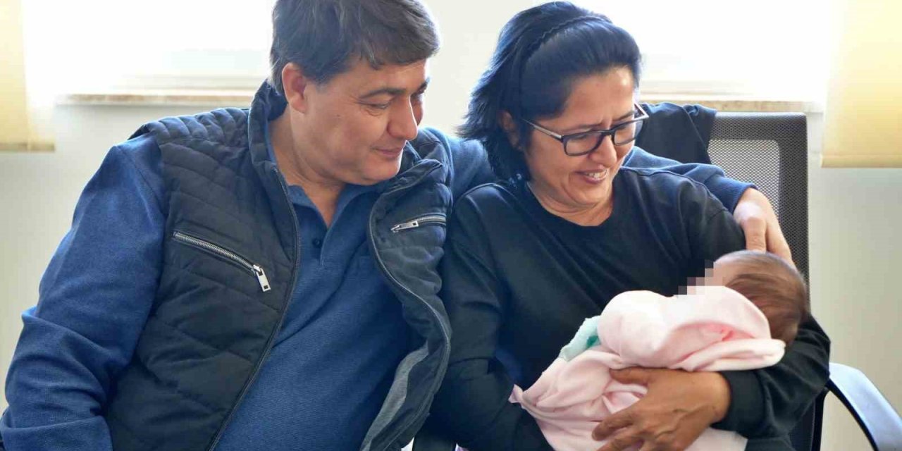 Antalya’da 10 Çocuk Yeni Ailesine Kavuştu: "kendim Doğurmuş Gibiyim"