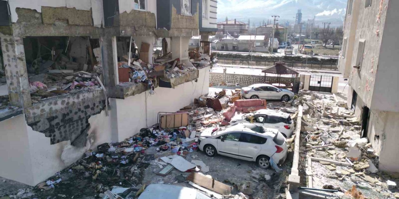Niğde’deki Patlamanın Boyutu Gün Ağarınca Ortaya Çıktı