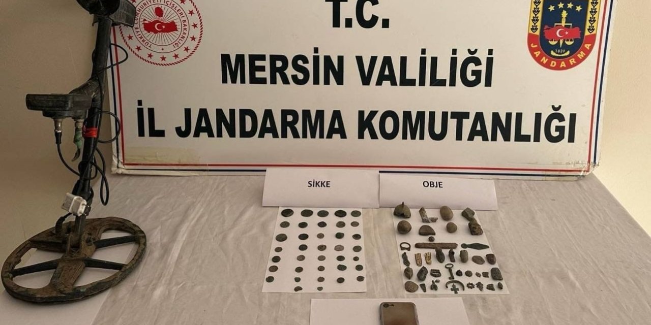 Mersin’de Tarihi Eser Operasyonu, Çeşitli Objeler Ele Geçirildi
