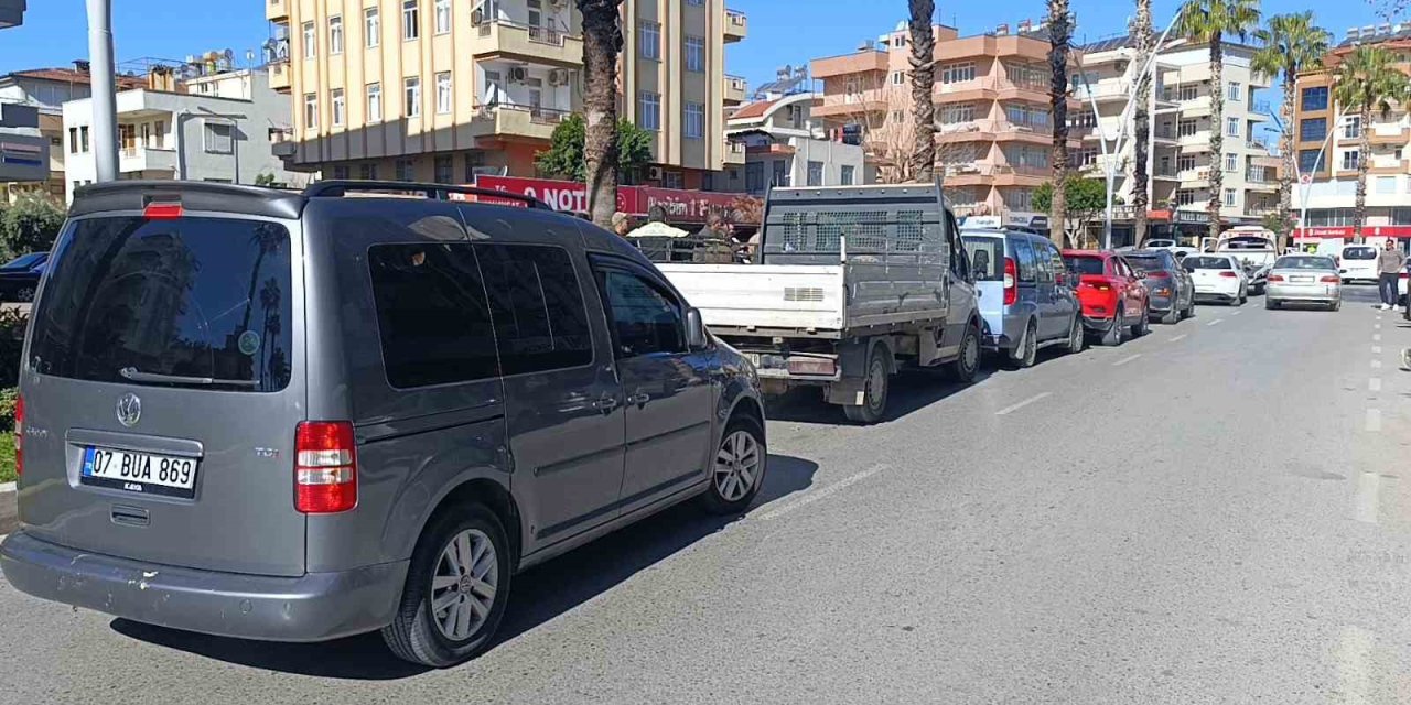 6 Aracın Karıştığı  Zincirleme Kaza Ucuz Atlatıldı