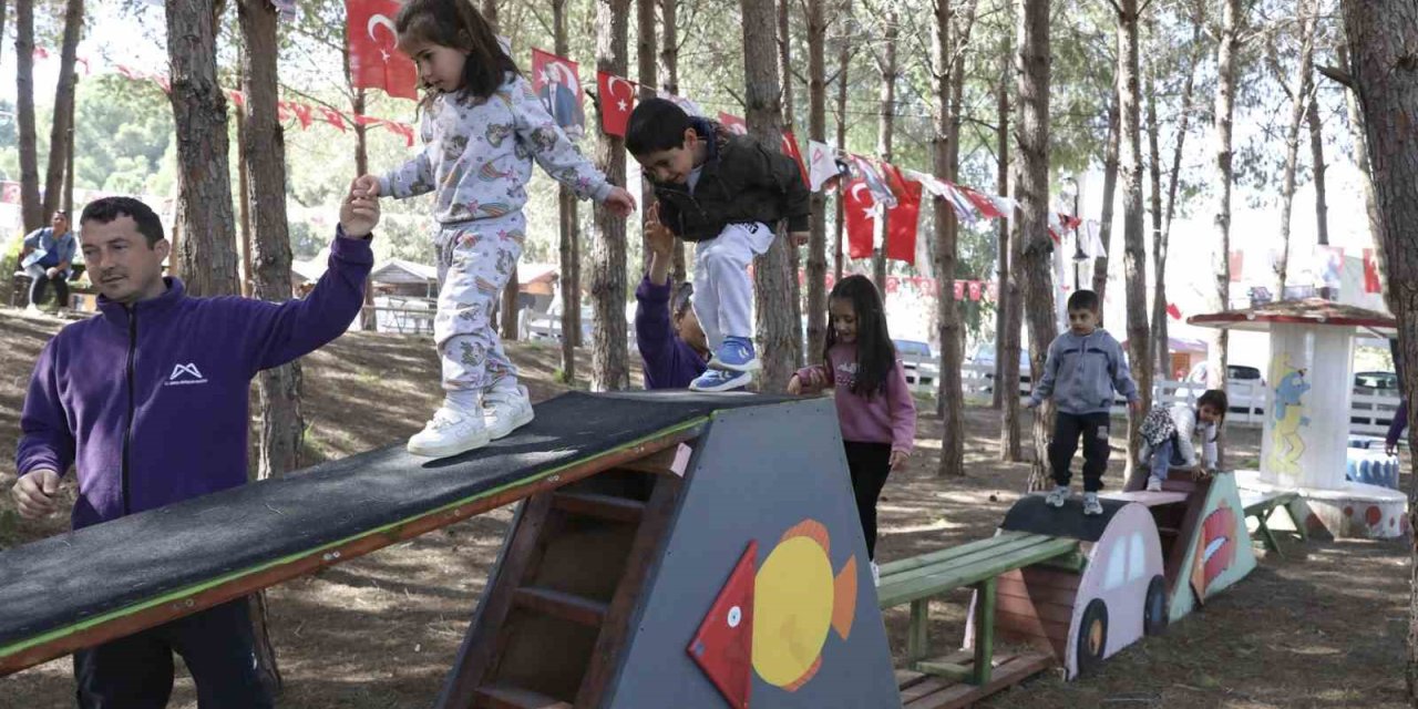Tarsus Gençlik Kampında Üç Kuşak Bir Araya Geldi