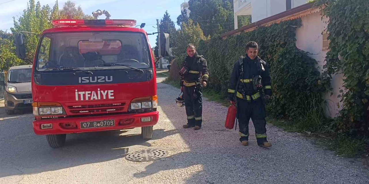 Manavgat’ta Otelde Çıkan Yangın Korkuttu