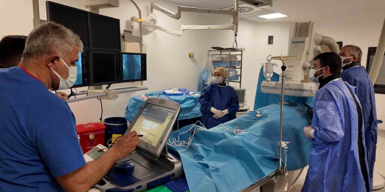 Niğde’de Kalıcı Kalp Pili Uygulaması Başladı