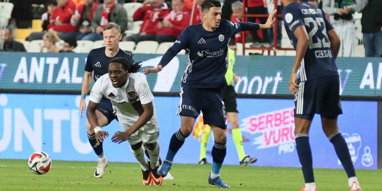 Trendyol Süper Lig: Antalyaspor: 1 - Gaziantep Fk: 4 (maç Sonucu)