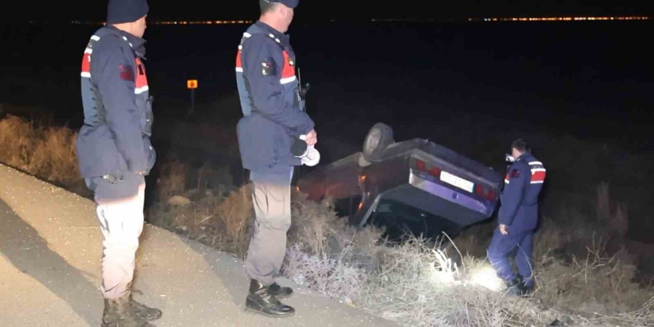 Otomobil Şarampole Takla Attı: 1 Yaralı