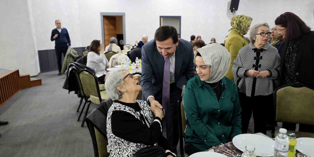 Hasan Kılca, Alzheımer Yaşam Merkezi Sakinleri Ve Aileleri İle İftarda Buluştu