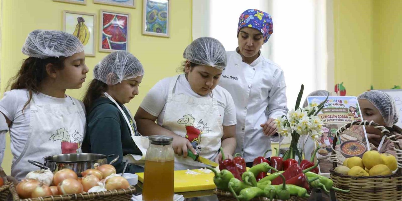 Mutfak Atölyesi Çocuklara Yeni Beceriler Kazandırıyor