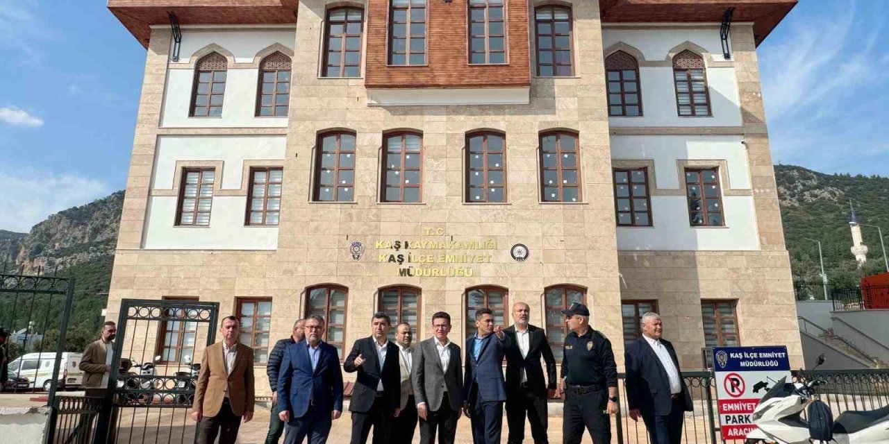 Kaş’a Modern Hükümet Konağı