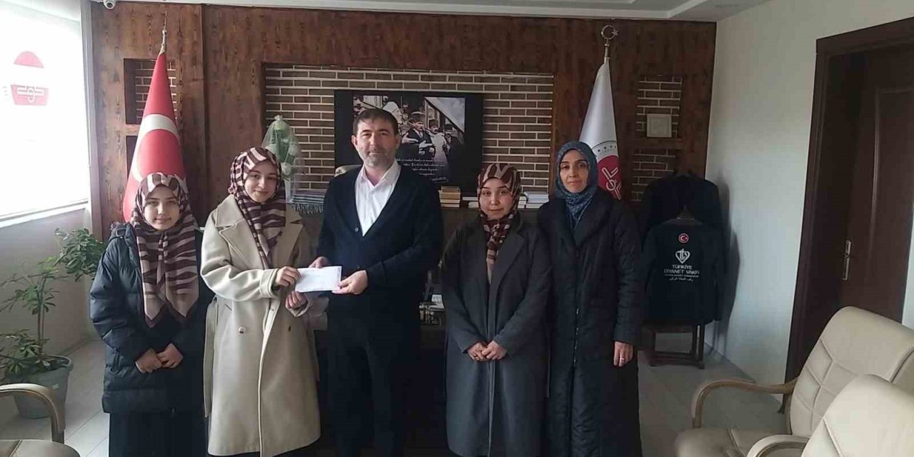 Hafızlık Eğitimi Öğrencilerinden Filistin’e Bağış