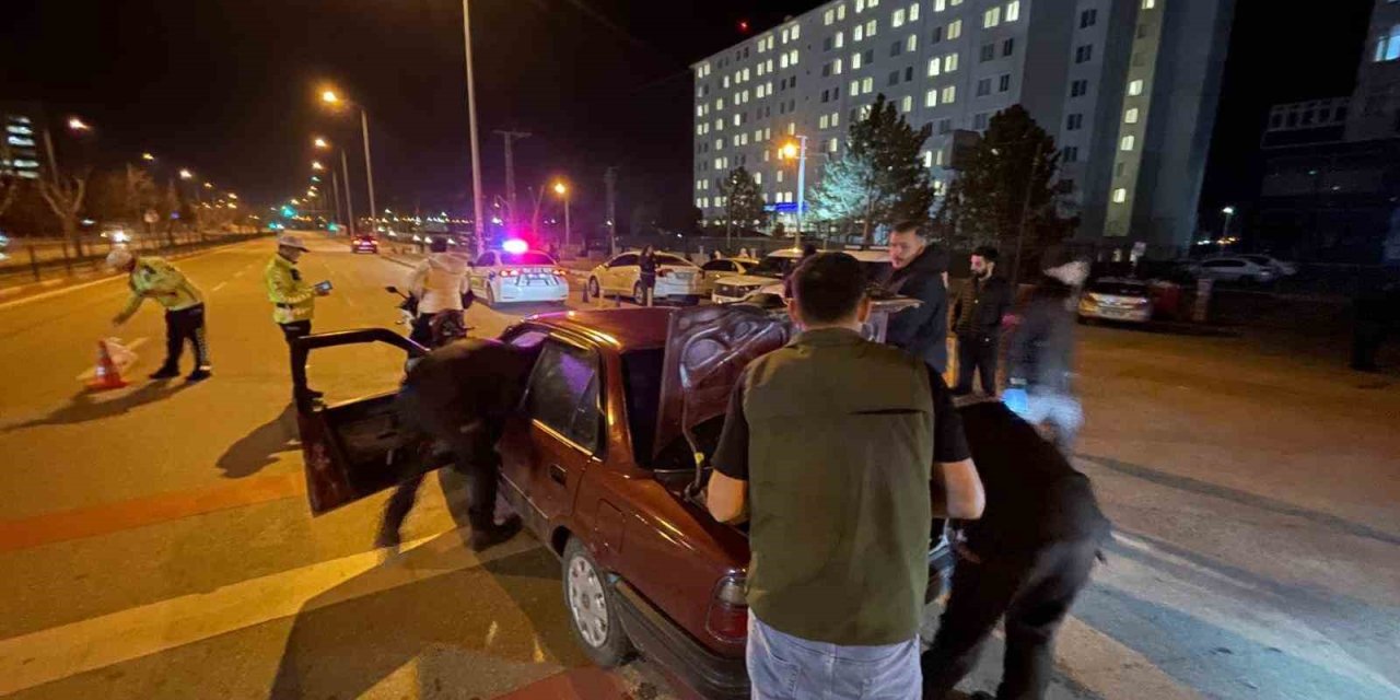 Karaman’da 43 Sürücünün Ehliyetine El Koyulurken, 99 Araç Trafikten Men Edildi