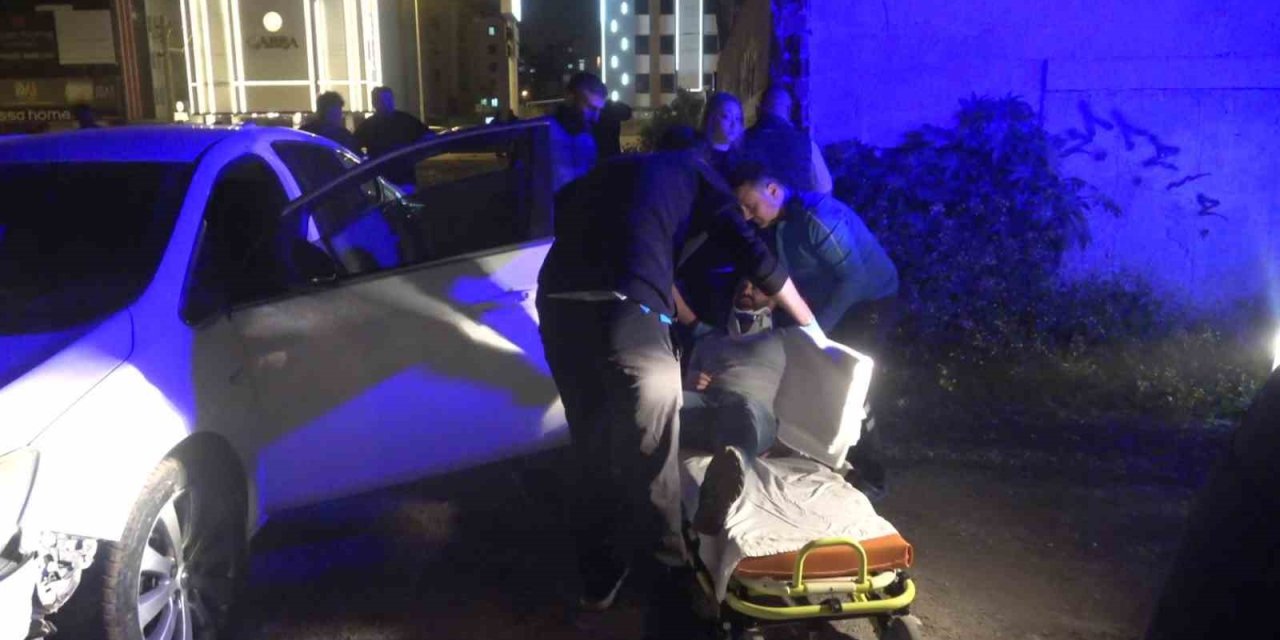 Seyir Halindeyken Kriz Geçirip Bayıldı, Faciadan Dönüldü: 2 Yaralı