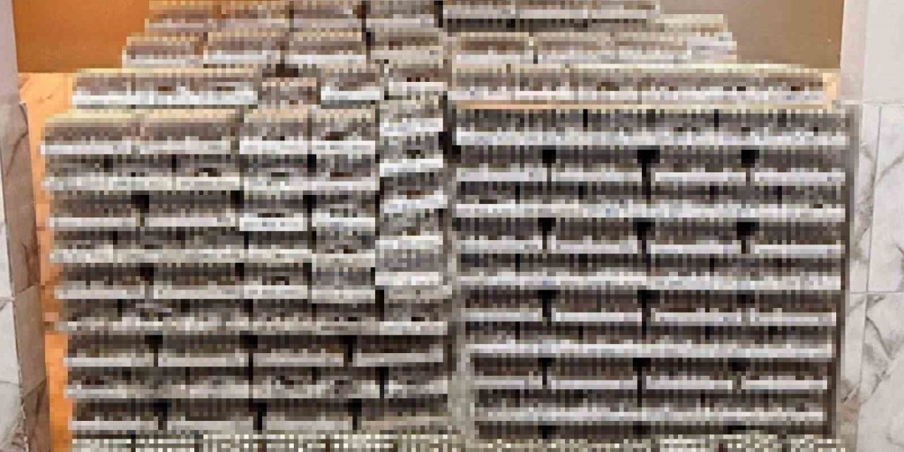 Antalya’da İki Otelin Deposunda 5 Bin Litre Kaçak Ve Sahte İçki Ele Geçirildi