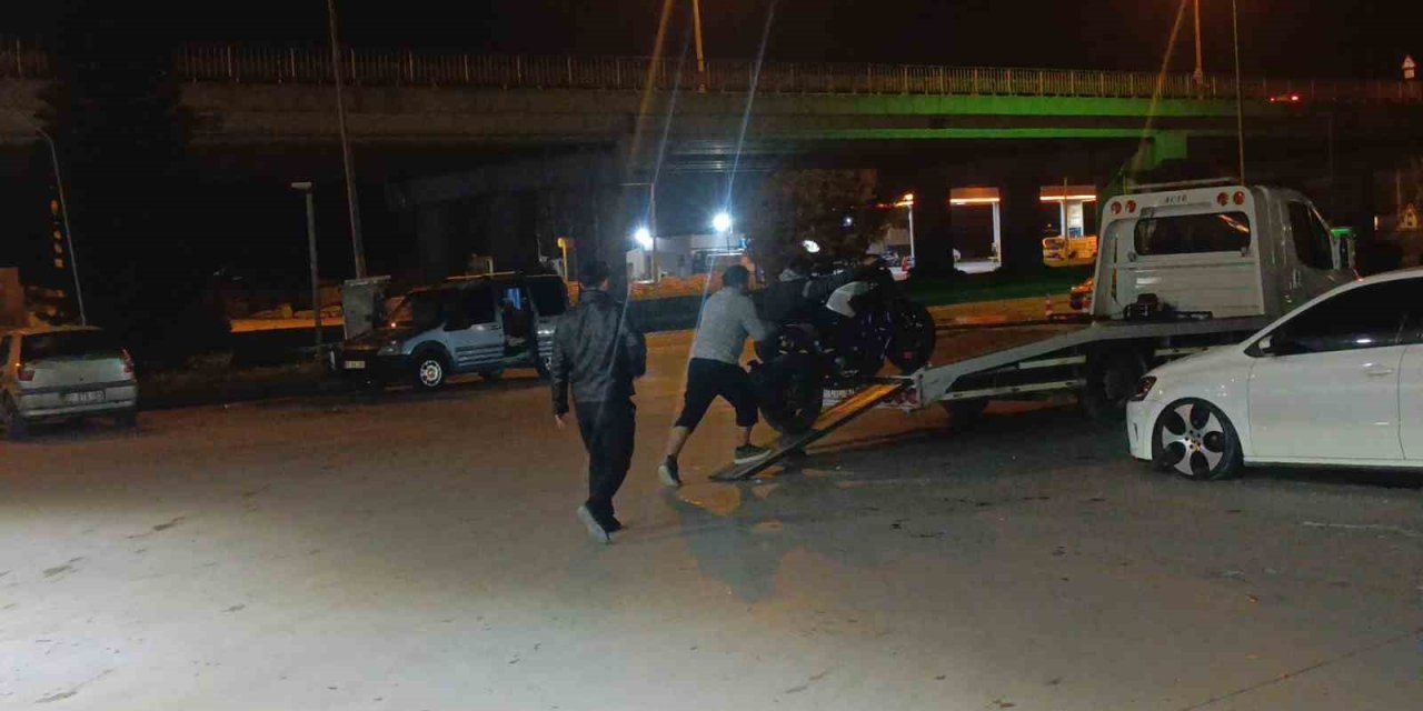 Antalya’da Plakasız Ve Abartı Egzozlu Motosiklete 62 Bin Tl Ceza Kesildi