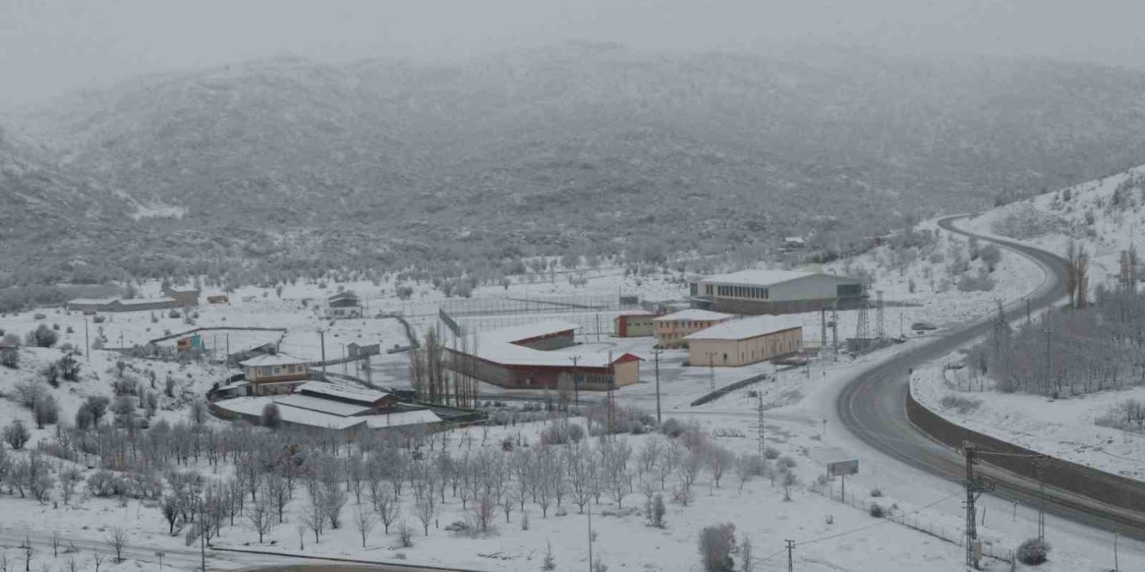 Konya Beyaza Büründü