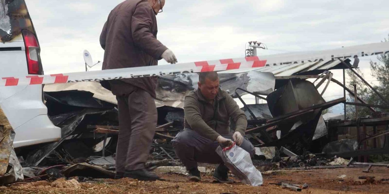 Antalya’da 5’i Çocuk 6 Kişinin Öldüğü Yangında Sera Sahibi Tutuklandı