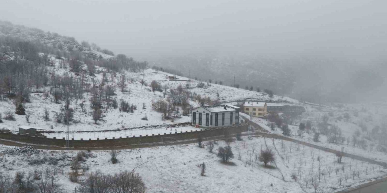 Hadim’de Kar Yağışı Başladı
