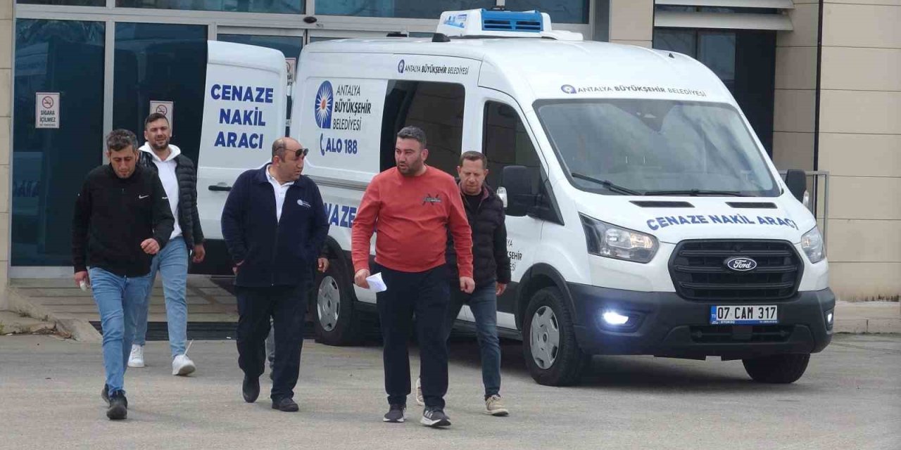 Market Tartışmasında Cinayete Kurban Giden 19 Yaşındaki Gencin Cenazesi Morgdan Alındı