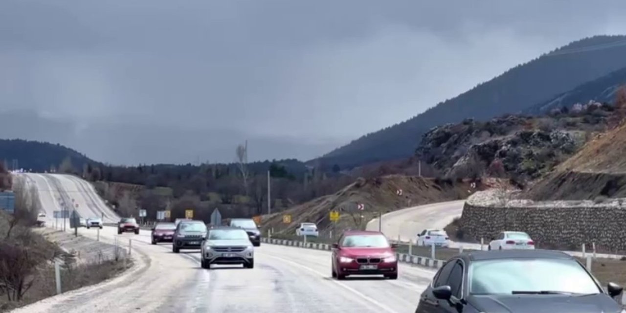 Yeni Konya Antalya Kara Yolunda Bayram Dönüşü Yoğunluğu