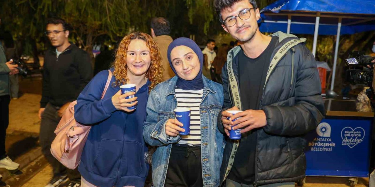 Büyükşehir’den Sınav Haftası Boyunca Sıcak Çorba İkramı