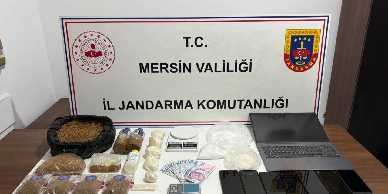 Mersin’de Uyuşturucu Ticareti Yapan 4 Şüpheli Tutuklandı