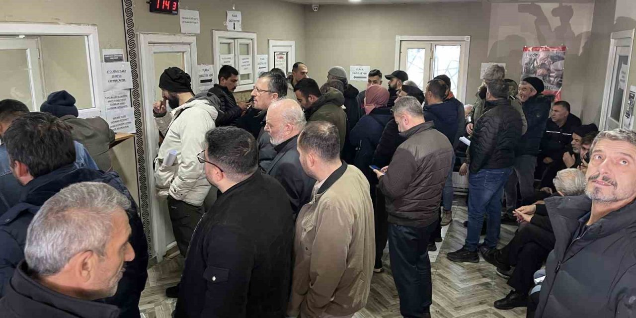 Konya’da Plaka Basım Yoğunluğu Devam Ediyor