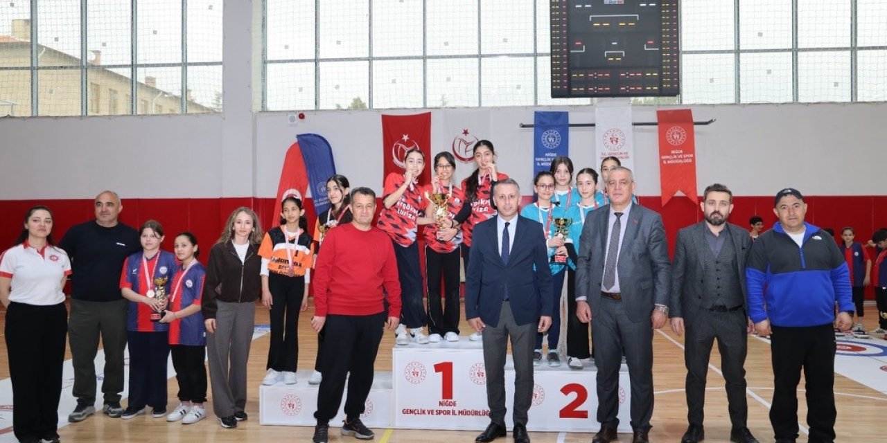 Niğde’de Floor Curlıng Heyecanı Yaşandı