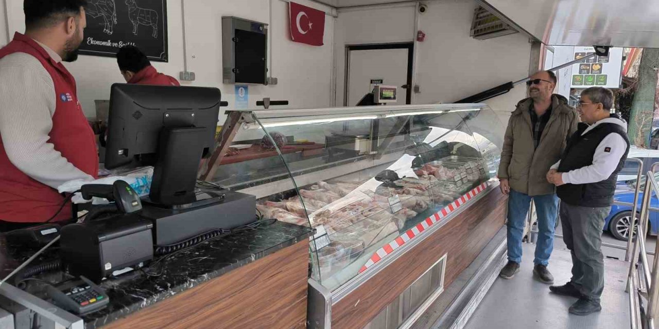 Halk Et Mobil Satış Tırı’na İlçelerde Yoğun İlgi