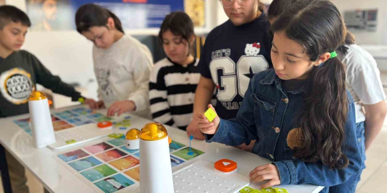 Yaparak Yaşayarak Öğrenme Merkezi Öğrencilerin Yeni Eğitim Durağı Oldu