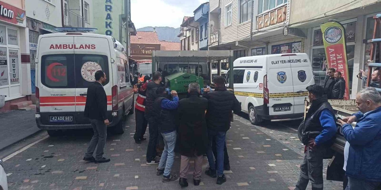 Cezaevinden İzinli Çıktı, Kaldığı Evde Ölü Bulundu