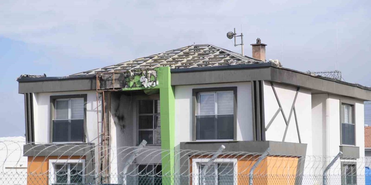 Ges Santralindeki İdari Binanın Çatısında Çıkan Yangın Söndürüldü