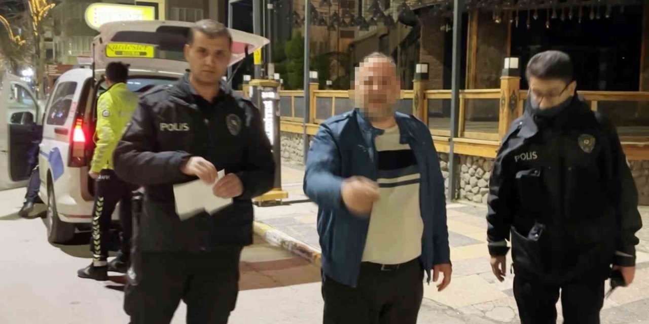 ‘esnafım’ Diyen Alkollü Sürücünün Ehliyetine El Konuldu