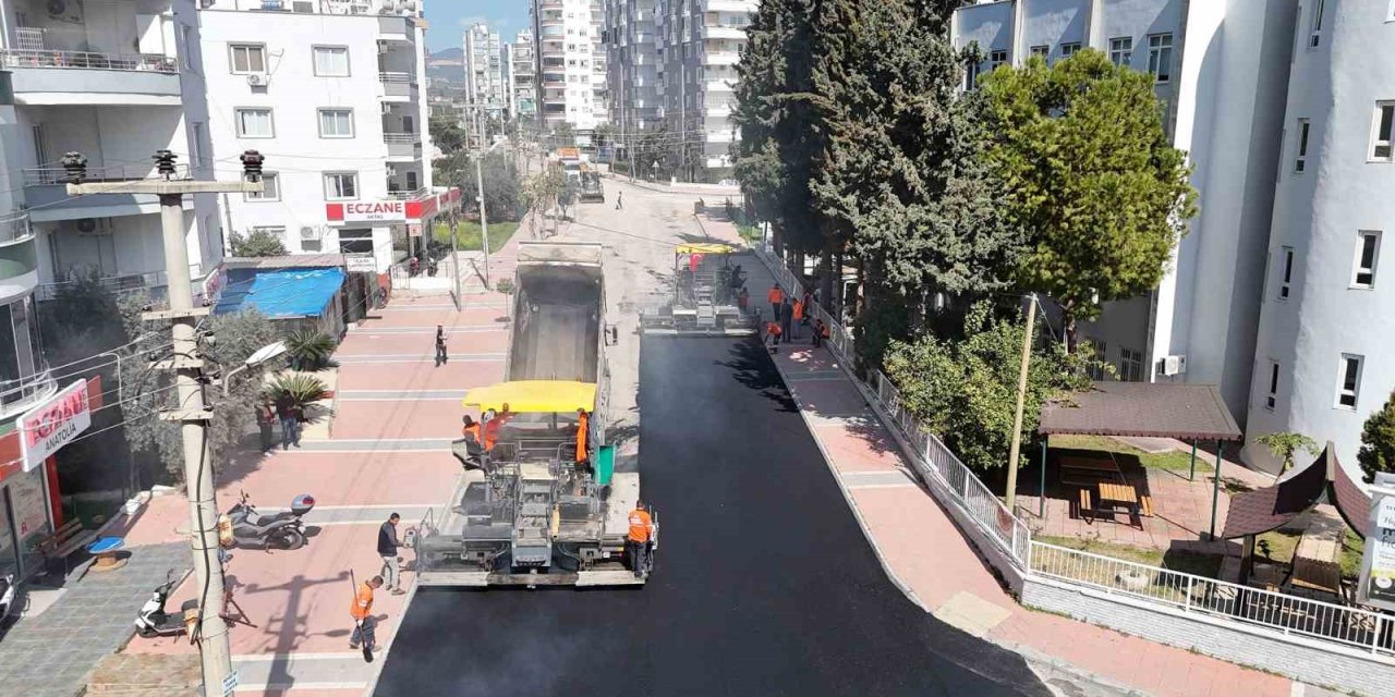 Mersin’de Yol Yenileme Çalışmaları Sürüyor