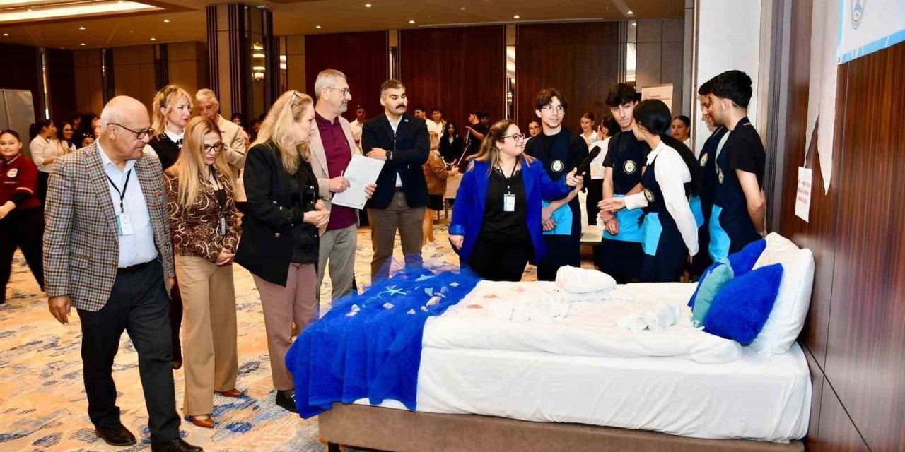 Silifke’de Turizm Öğrencileri Hünerlerini Ortaya Koydu