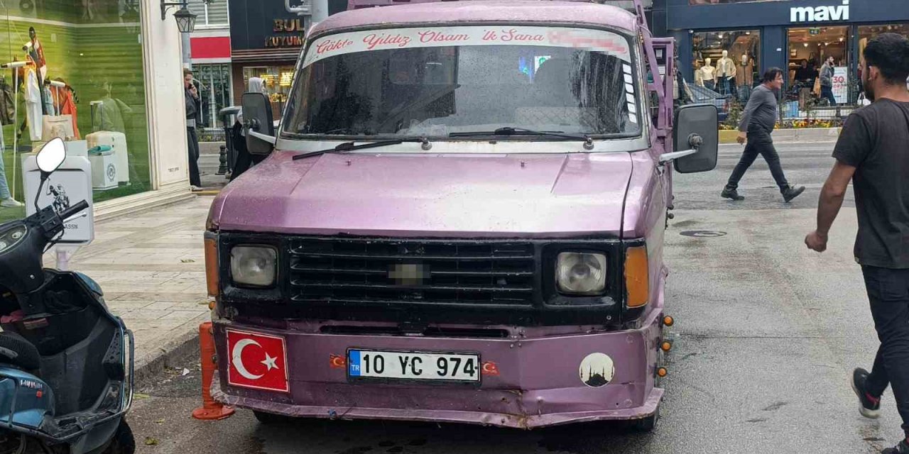 Park Yasağını İhlal Eden Kamyonet Hacizli Ve Yakalamalı Çıktı