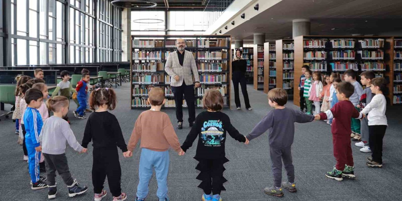 Neü Ahmet Keleşoğlu Kütüphanesi Kapılarını Geleceğin Okurlarına Açtı